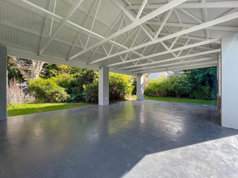 4 Bedroom Property for Sale in Constantia Western Cape